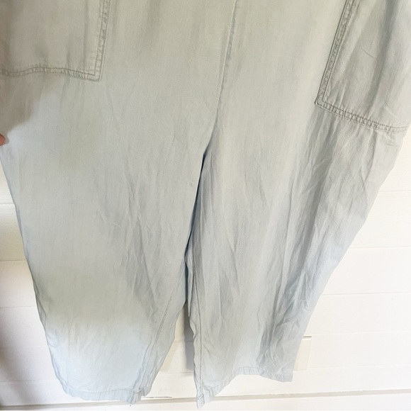 Old Navy Chambray Cami Jumpsuit Blue Wide Leg Cropped Spring Summer Size XXL - Picture 7 of 13